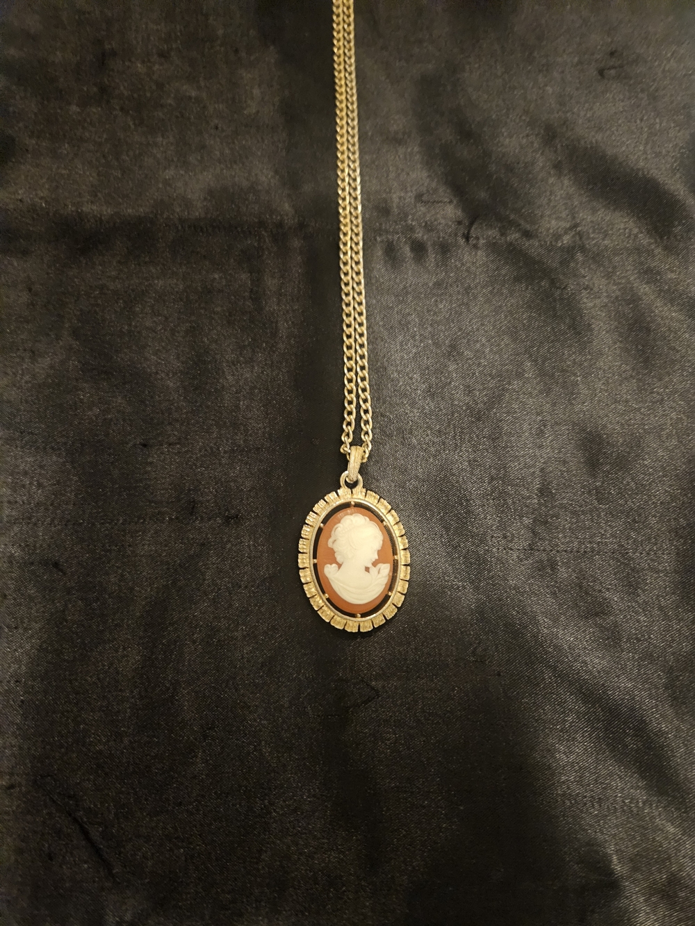 Avon Gold-Tone Cameo Pendant Necklace - White & Brown Cameo